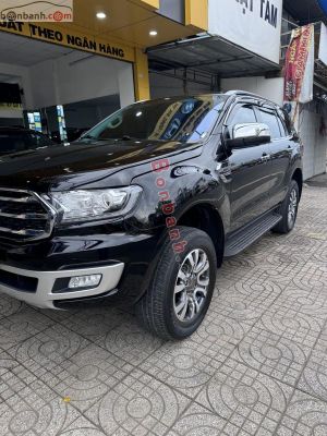 Xe Ford Everest Titanium 2.0L 4x2 AT 2018