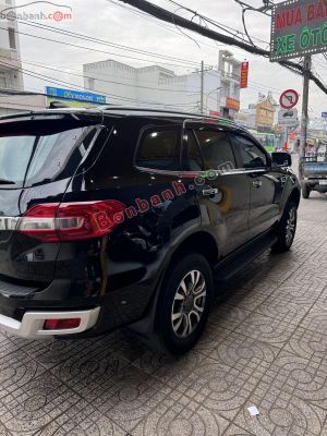 Xe Ford Everest Titanium 2.0L 4x2 AT 2018