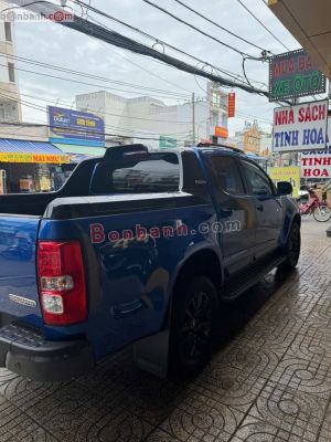 Xe Chevrolet Colorado High Country 2.5L 4x4 AT 2018